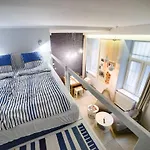Quiet & Comfortable Old Krakow Apartment